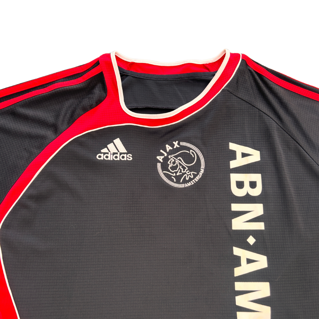 Ajax Away 06/07